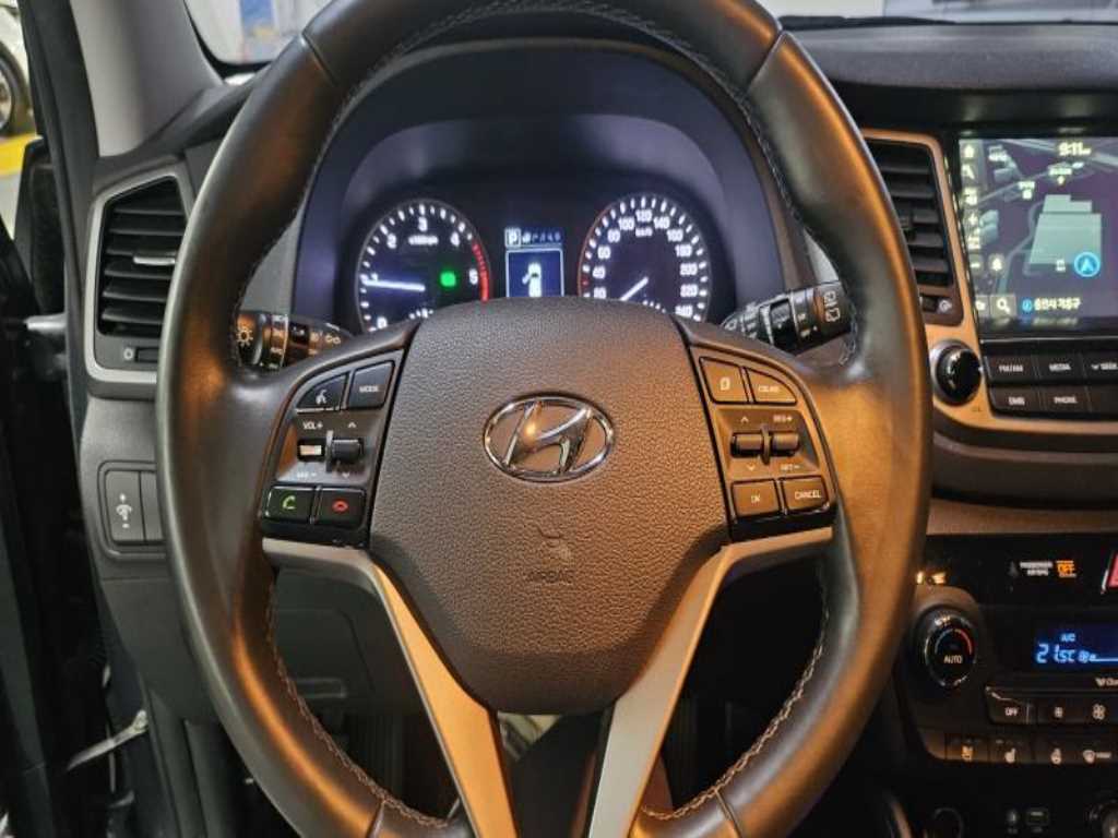 HYUNDAI Tucson - Vista 11