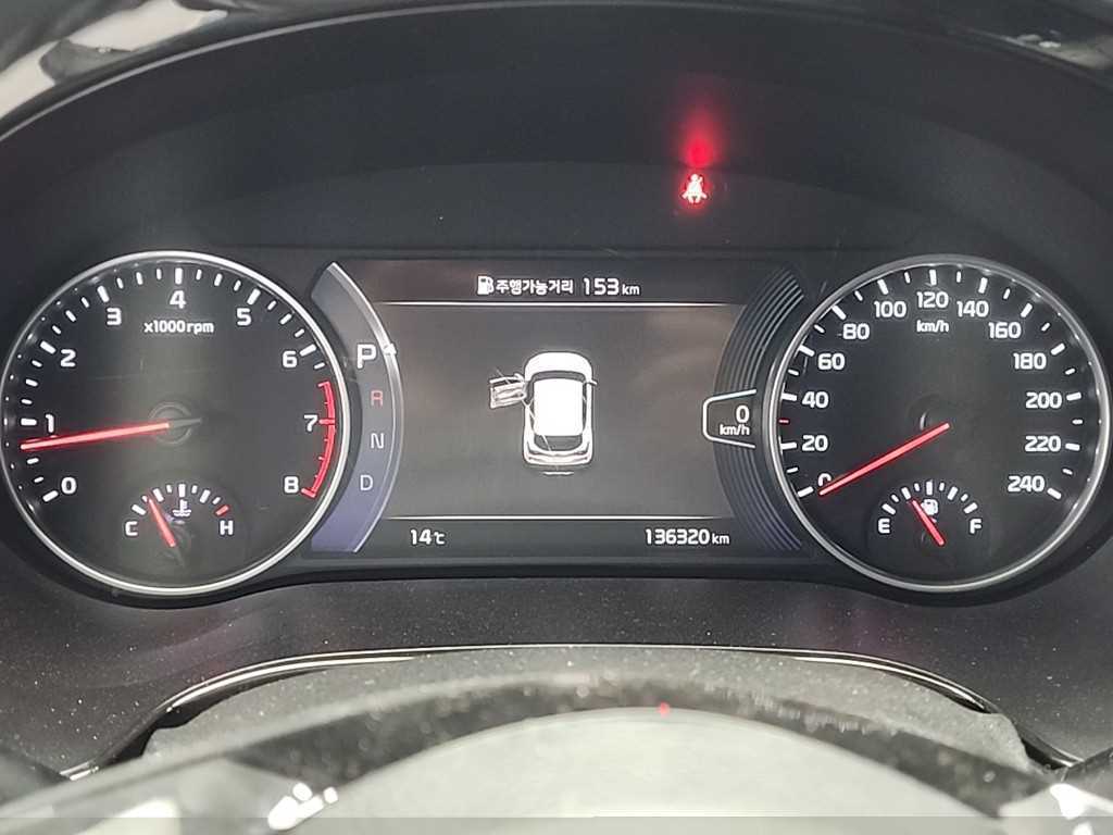 KIA Seltos - Vista 6