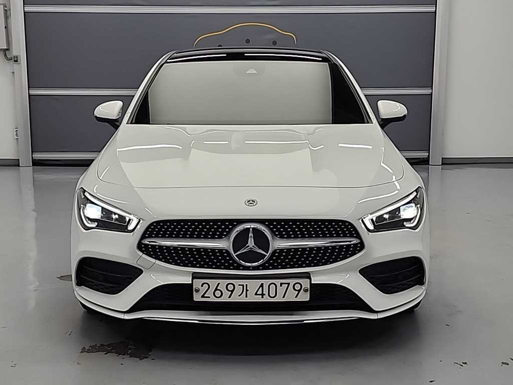 Mercedes Benz CLA Class - Vista 2