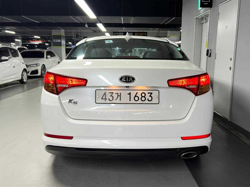 KIA K5 - Vista 2