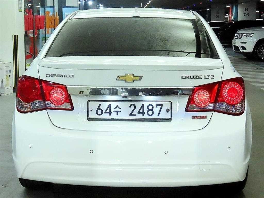 Chevrolet Cruise - Vista 5