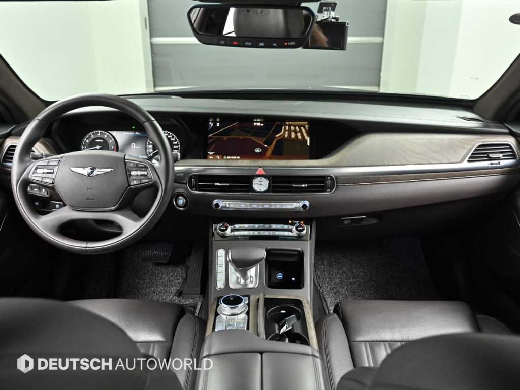 Genesis G90 - Vista 7
