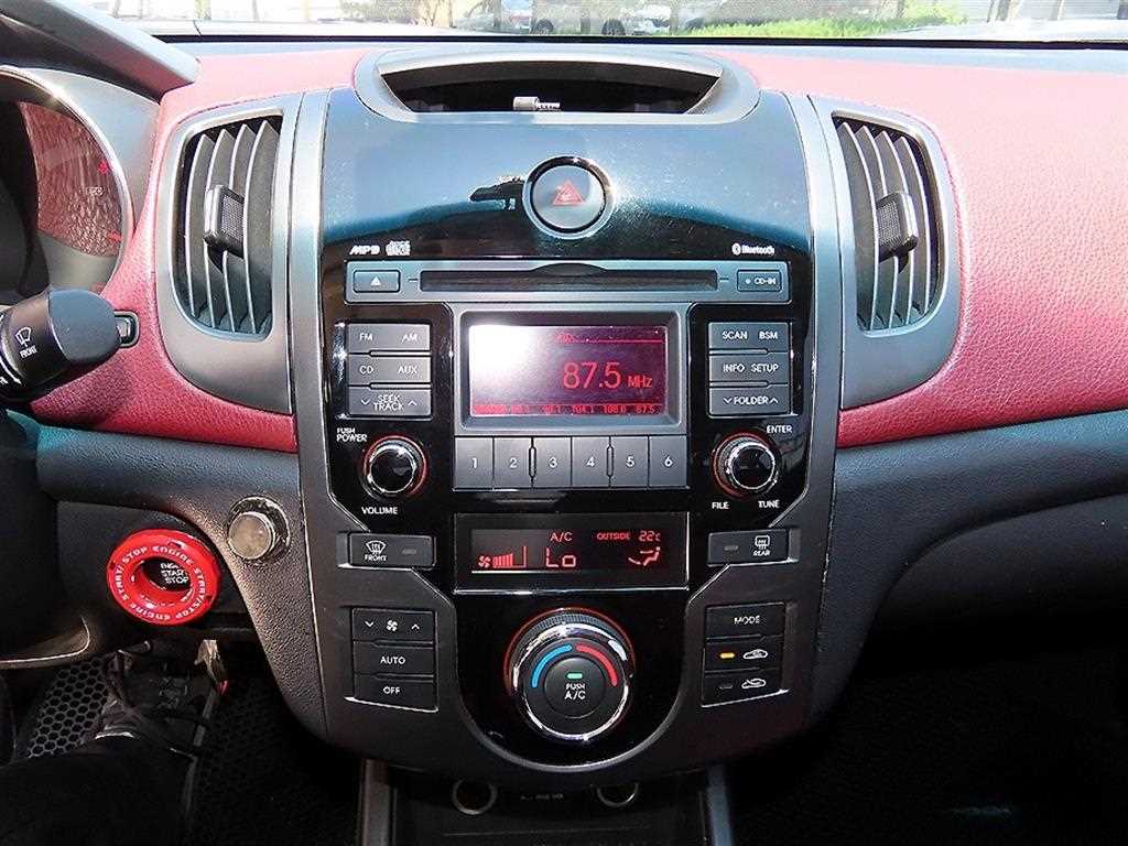 KIA Forte 2010 Blanco - Importación desde Corea - HF Imports Iquique - Foto 13
