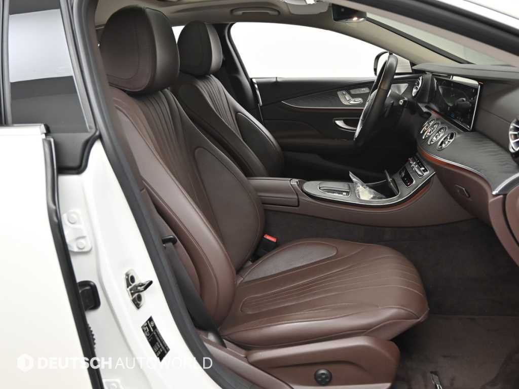 Mercedes Benz CLS Class - Vista 12