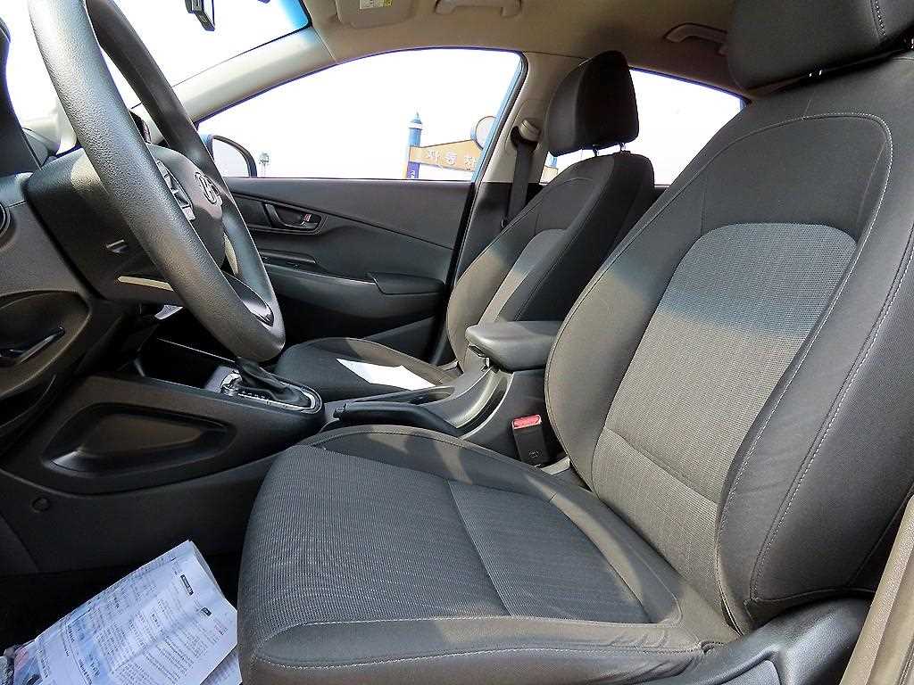 HYUNDAI Kona - Vista 5