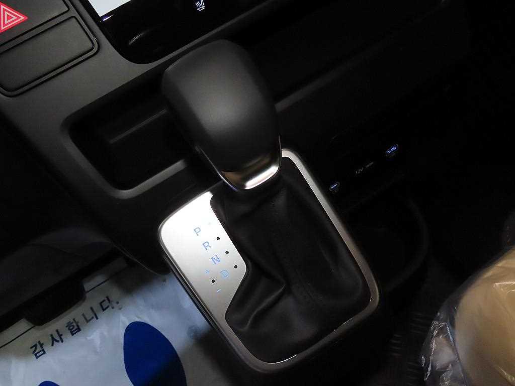 HYUNDAI Staria - Vista 12