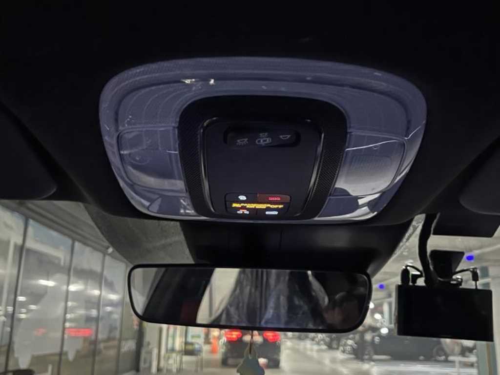 HYUNDAI Avante - Vista 9