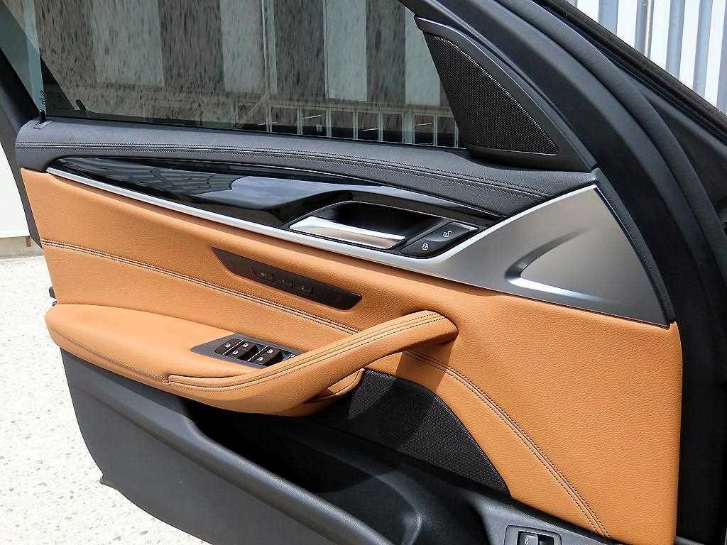 BMW 5 Series - Vista 12