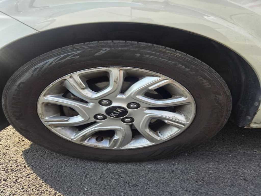 KIA Morning - Vista 9