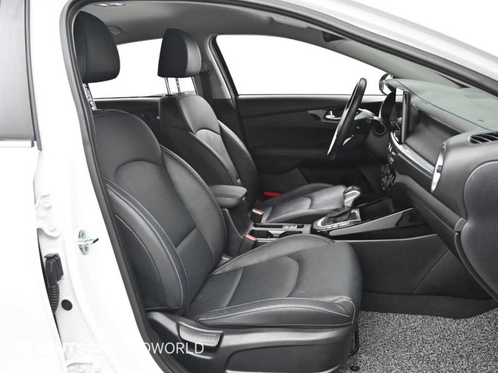 KIA K3 - Vista 11