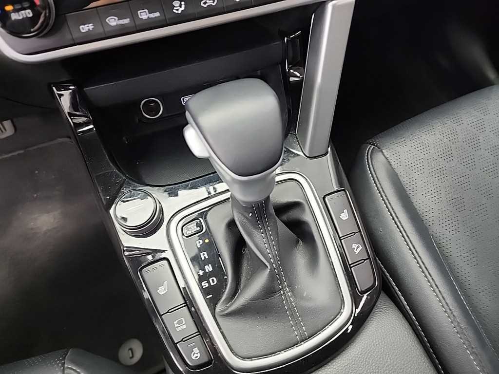 KIA Seltos - Vista 8