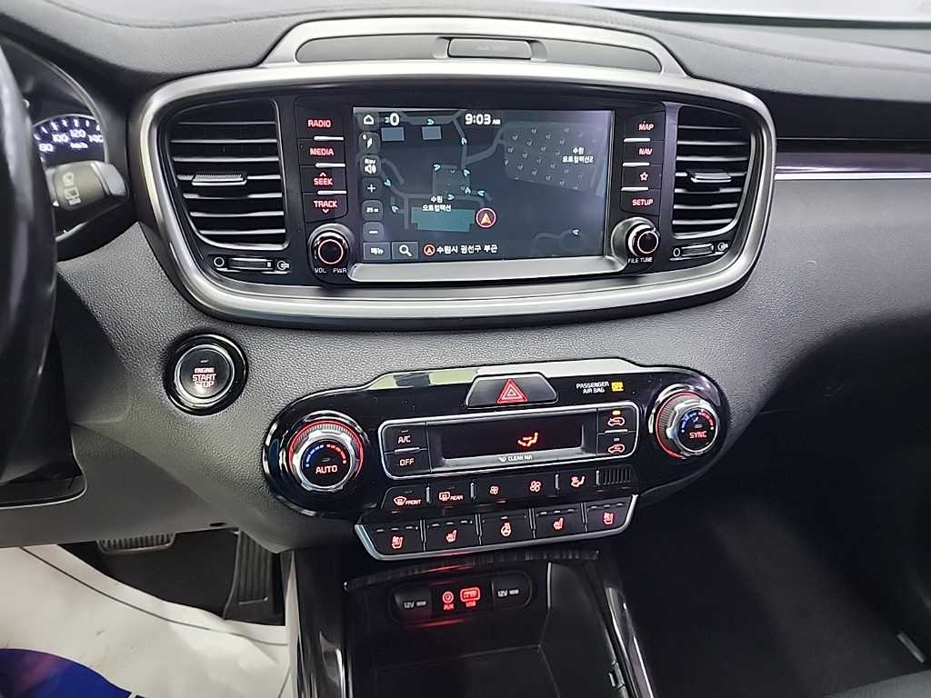 KIA Sorento - Vista 10