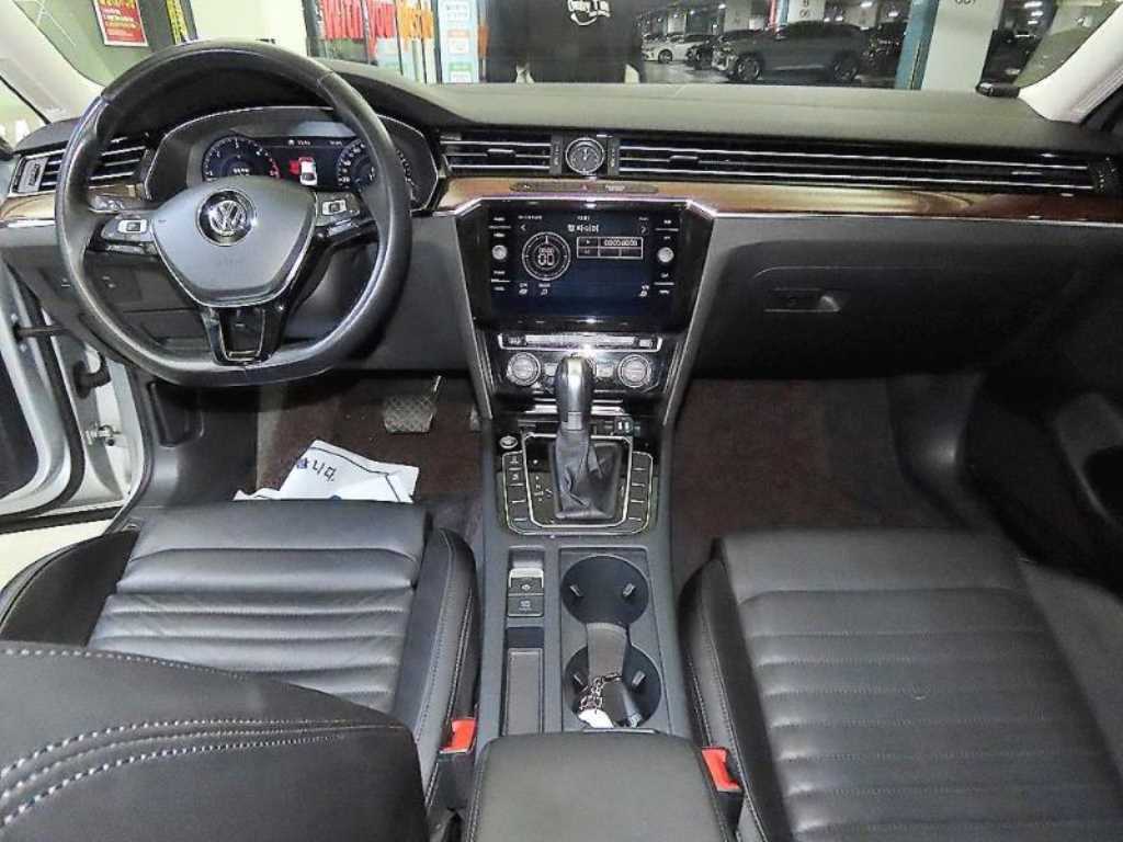 Volkswagen Passat - Vista 10