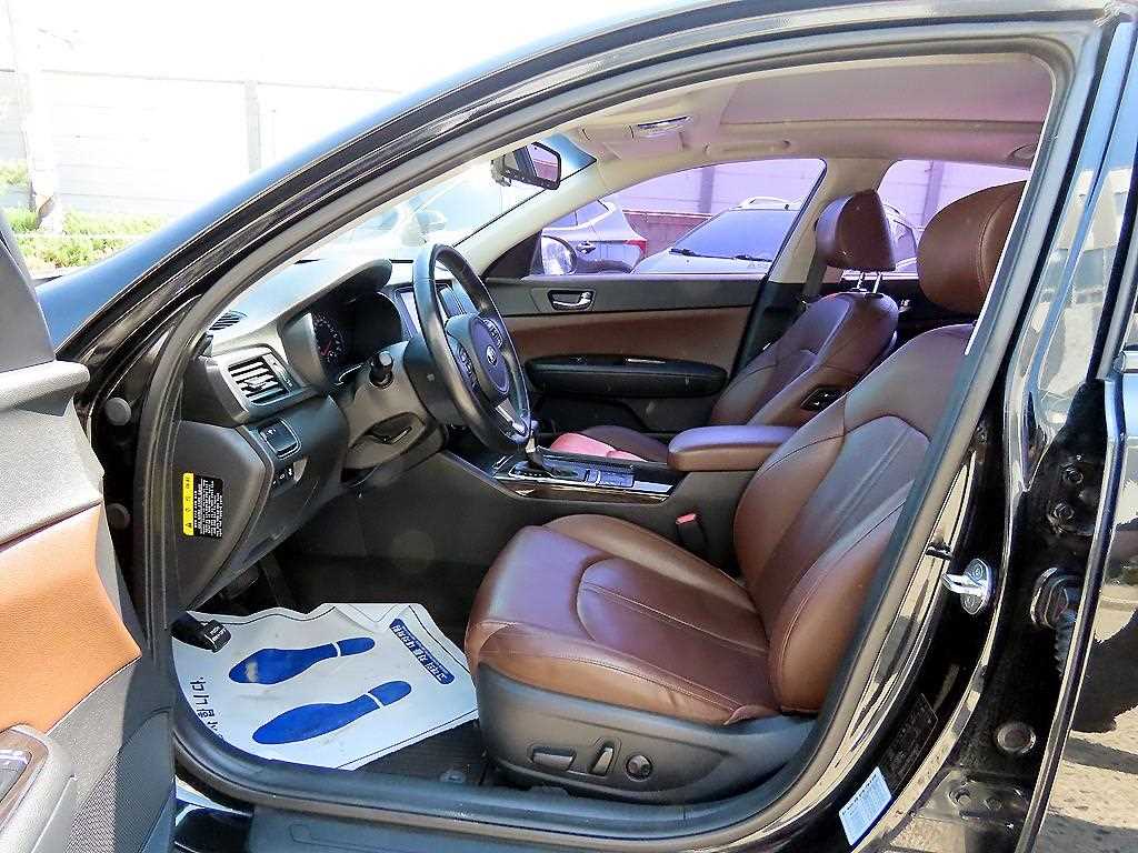 KIA K5 - Vista 5