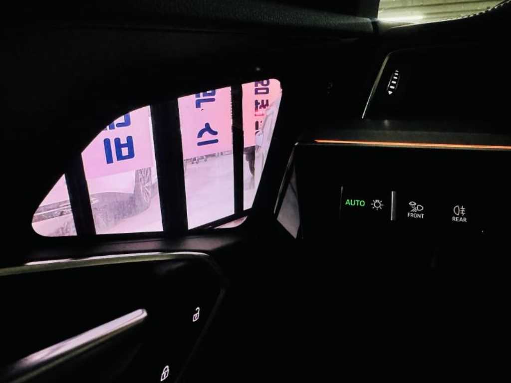 Audi e-Tron - Vista 10