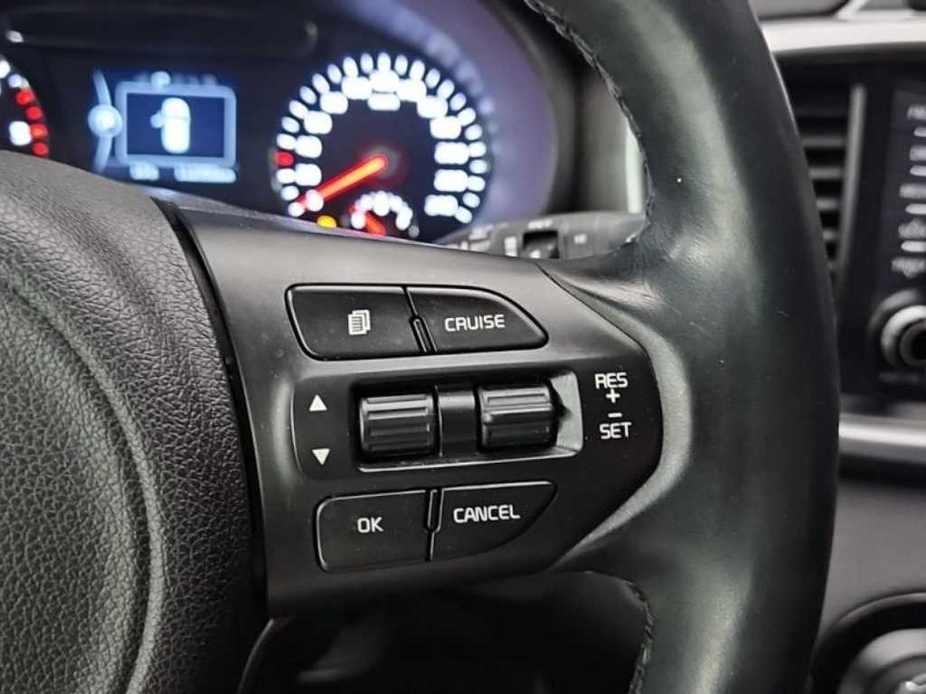 KIA Sorento - Vista 8