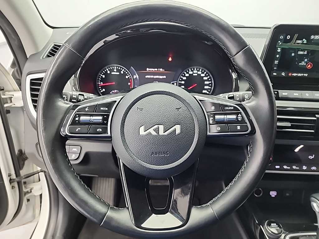 KIA Seltos - Vista 9