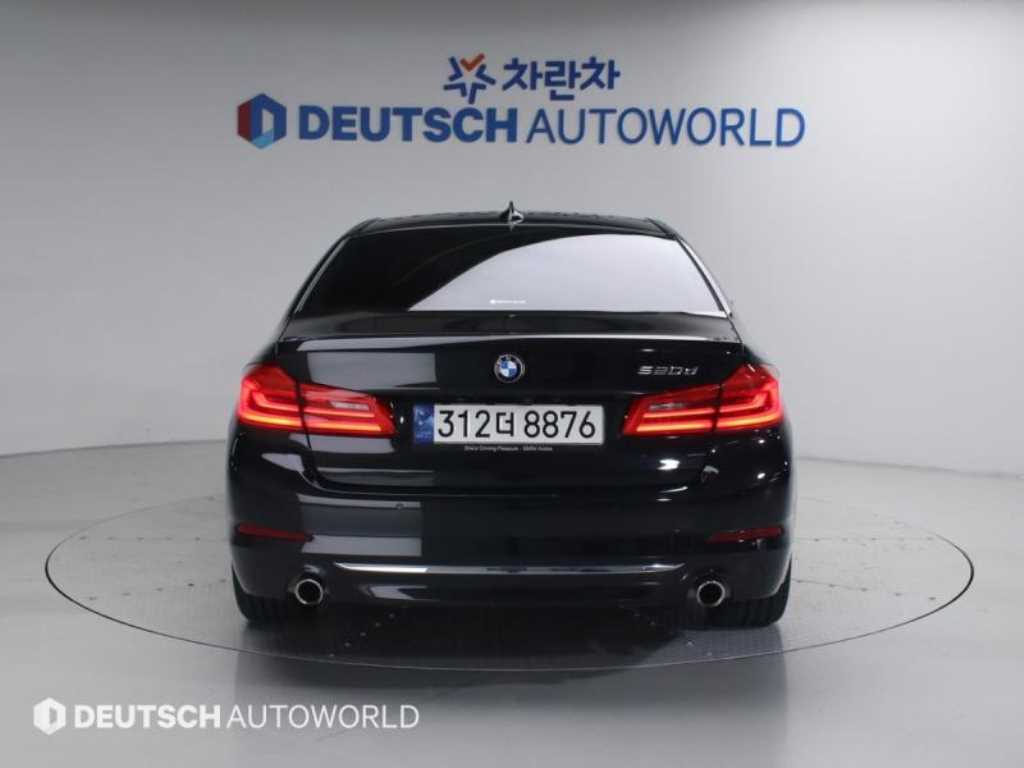 BMW 5 Series - Vista 4