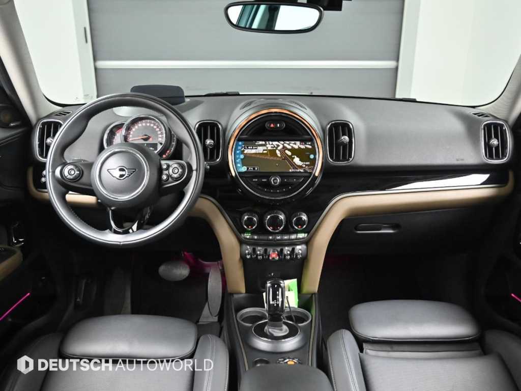 Mini Countryman - Vista 8