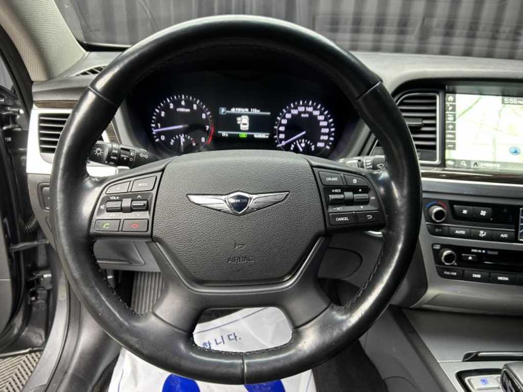Genesis G80 - Vista 8