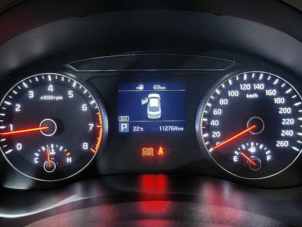 KIA K7 - Vista 10