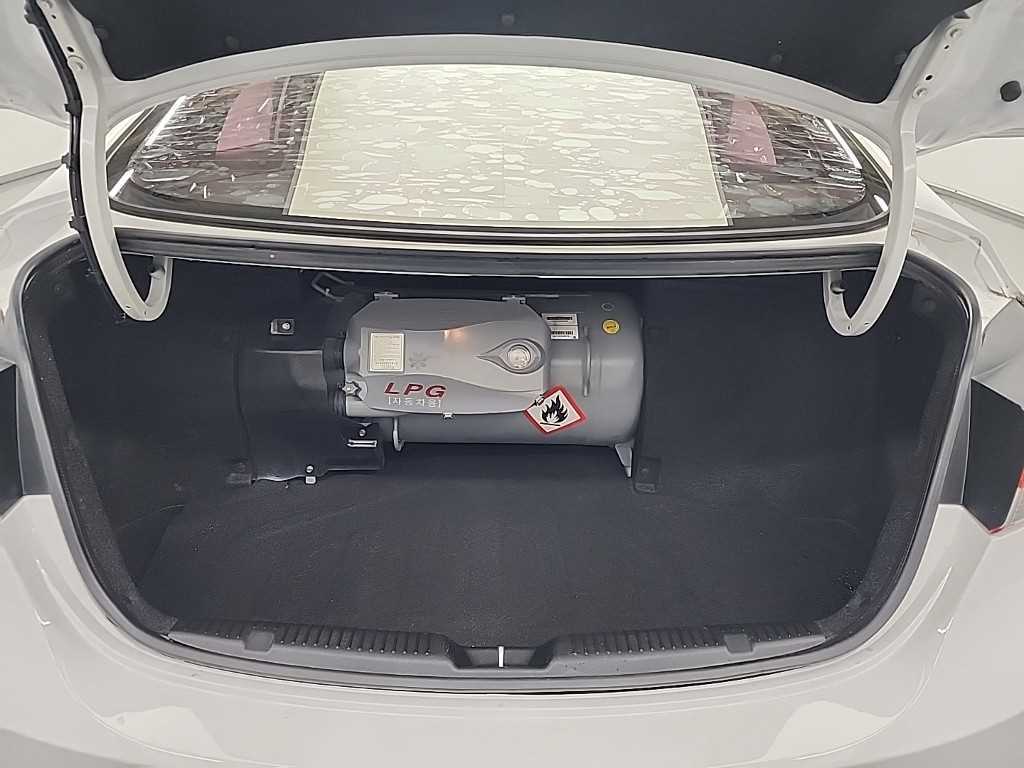 HYUNDAI Avante 2015 Blanco - Importación desde Corea - HF Imports Iquique - Foto 18