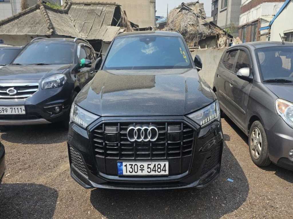 Audi Q7 2023 Negro - Importación desde Corea - HF Imports Iquique - Foto 1