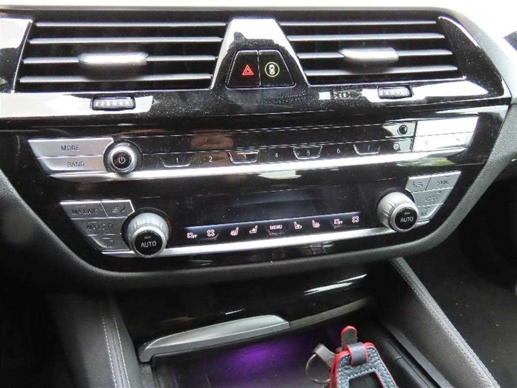 BMW 5 Series - Vista 7