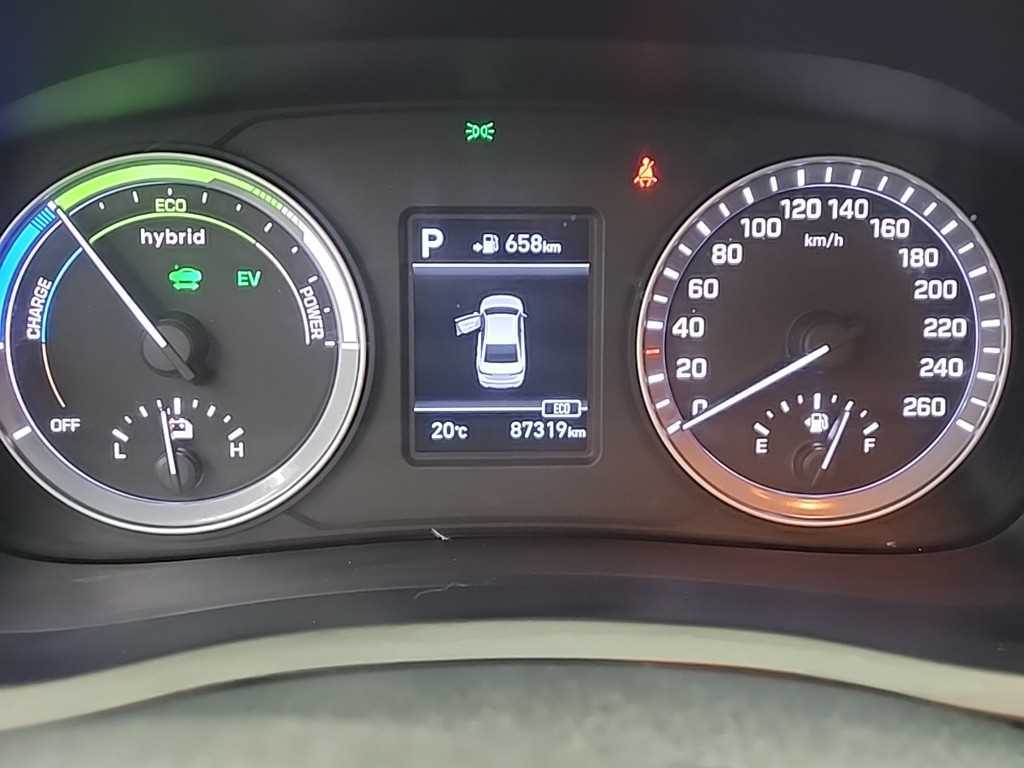 HYUNDAI Sonata - Vista 6