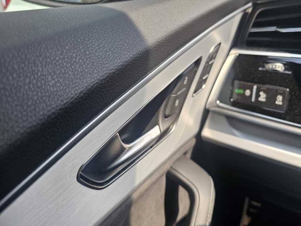 Audi Q7 - Vista 8