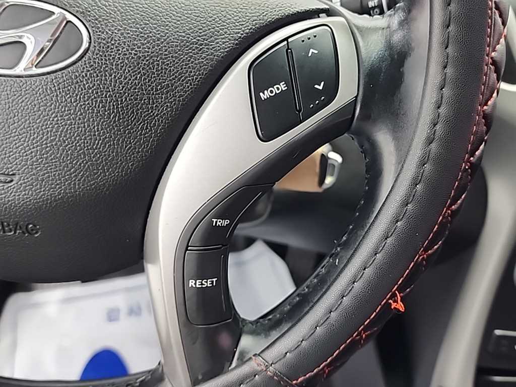 HYUNDAI Avante 2015 Blanco - Importación desde Corea - HF Imports Iquique - Foto 15