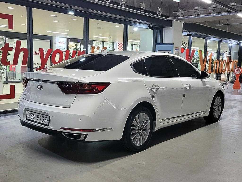 KIA K7 - Vista 4