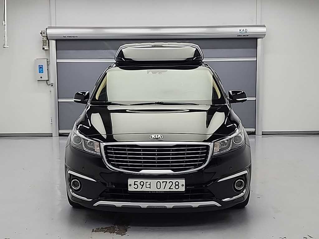 KIA Carnival - Vista 3