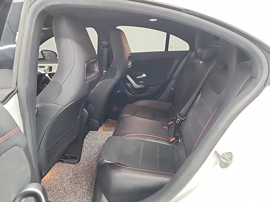Mercedes Benz CLA Class - Vista 12