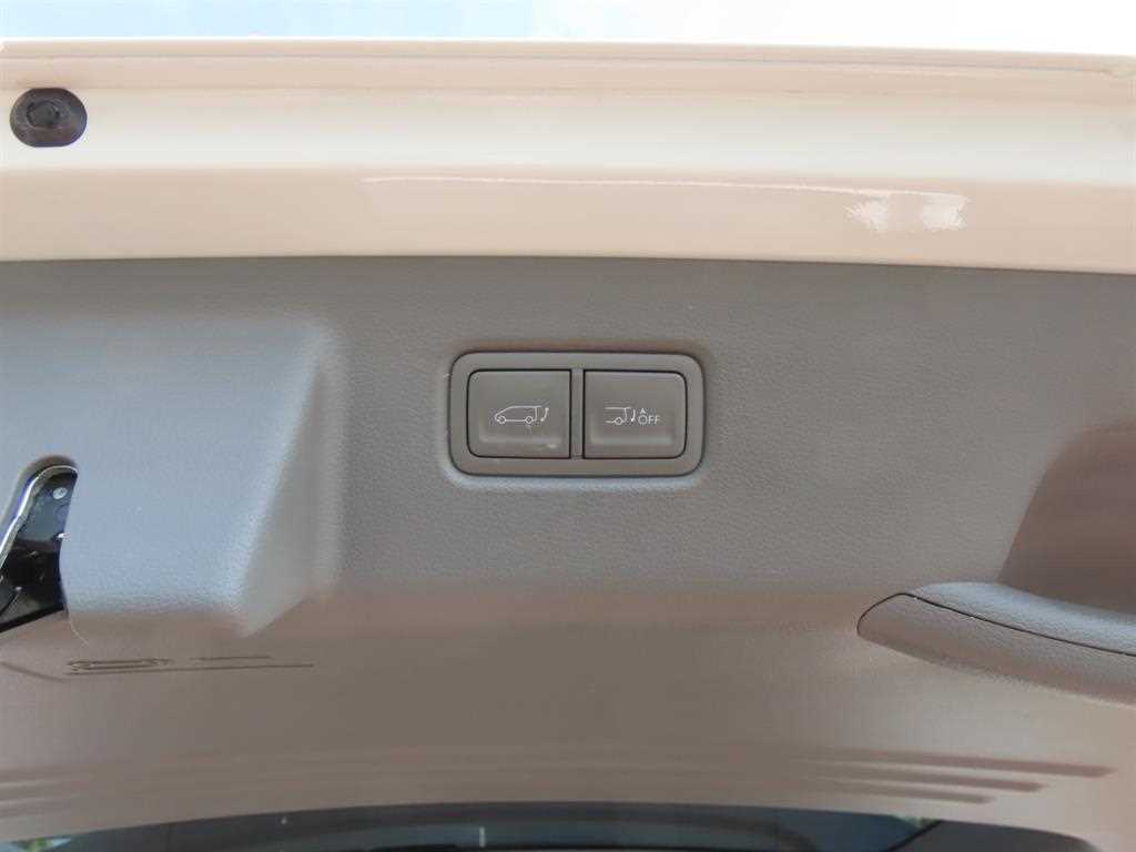 HYUNDAI Staria 2025 Blanco - Importación desde Corea - HF Imports Iquique - Foto 19