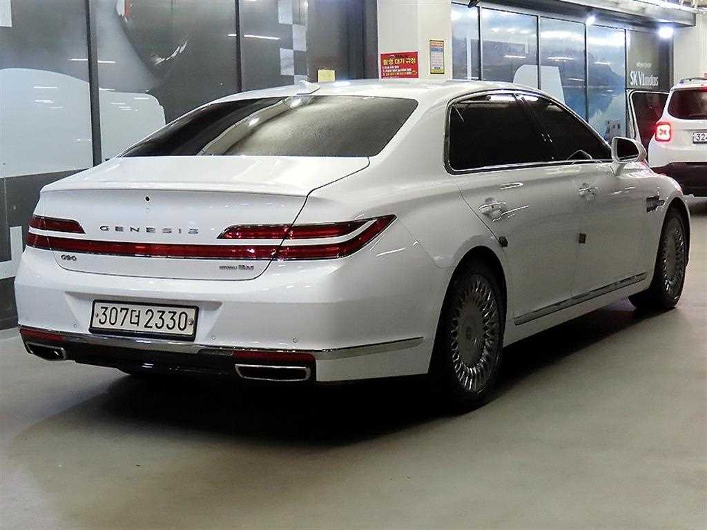 Genesis G90 - Vista 4