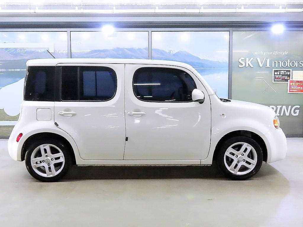 Nissan Cube - Vista 3