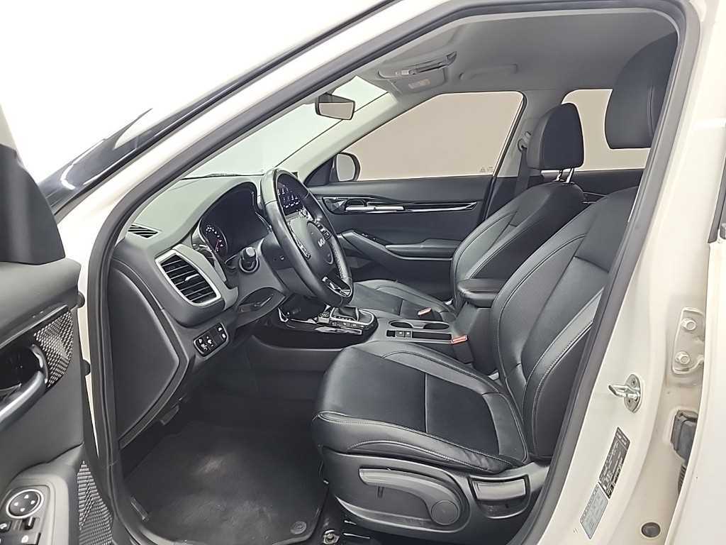 KIA Seltos - Vista 11