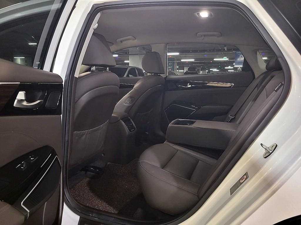 KIA K7 - Vista 8
