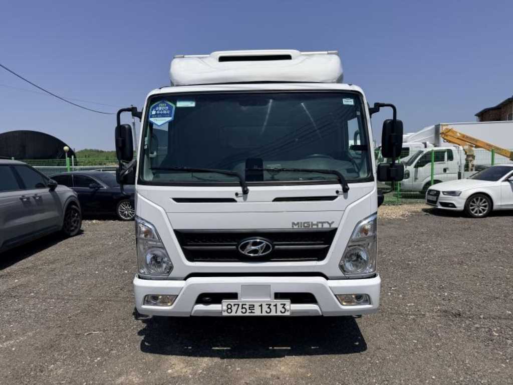 medium and large cargo truck 2023 Blanco - Importación desde Corea - HF Imports Iquique - Foto 1