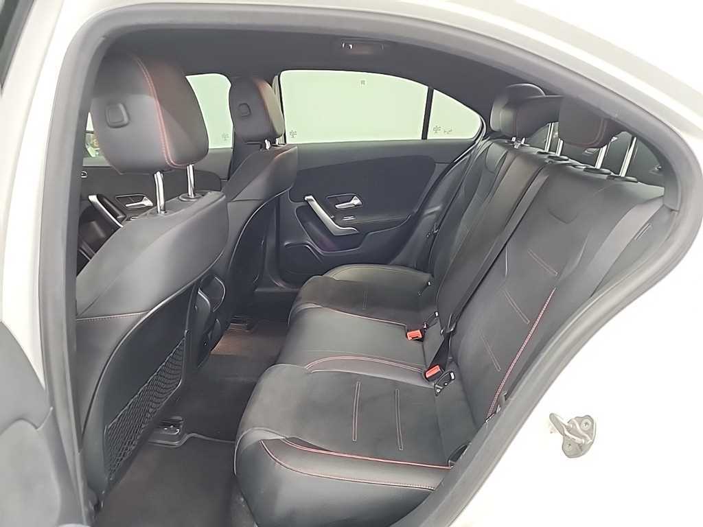 Mercedes Benz A Class - Vista 12