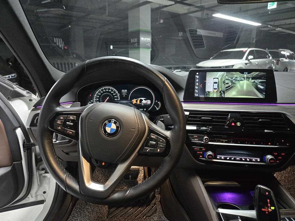 BMW 5 Series - Vista 9