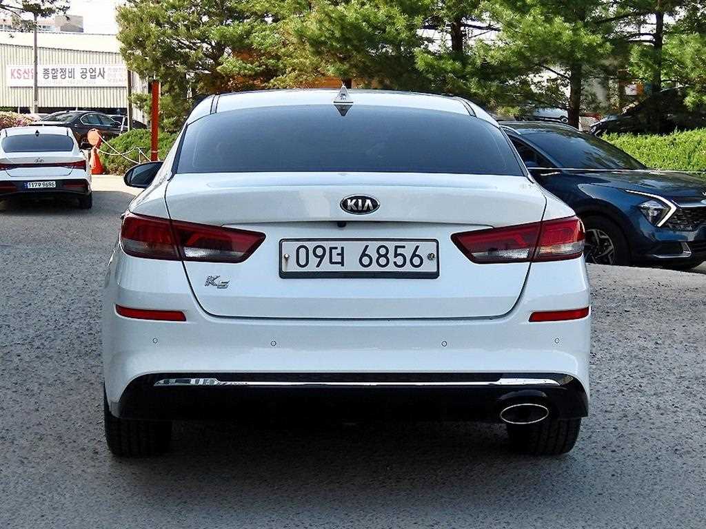 KIA K5 - Vista 4