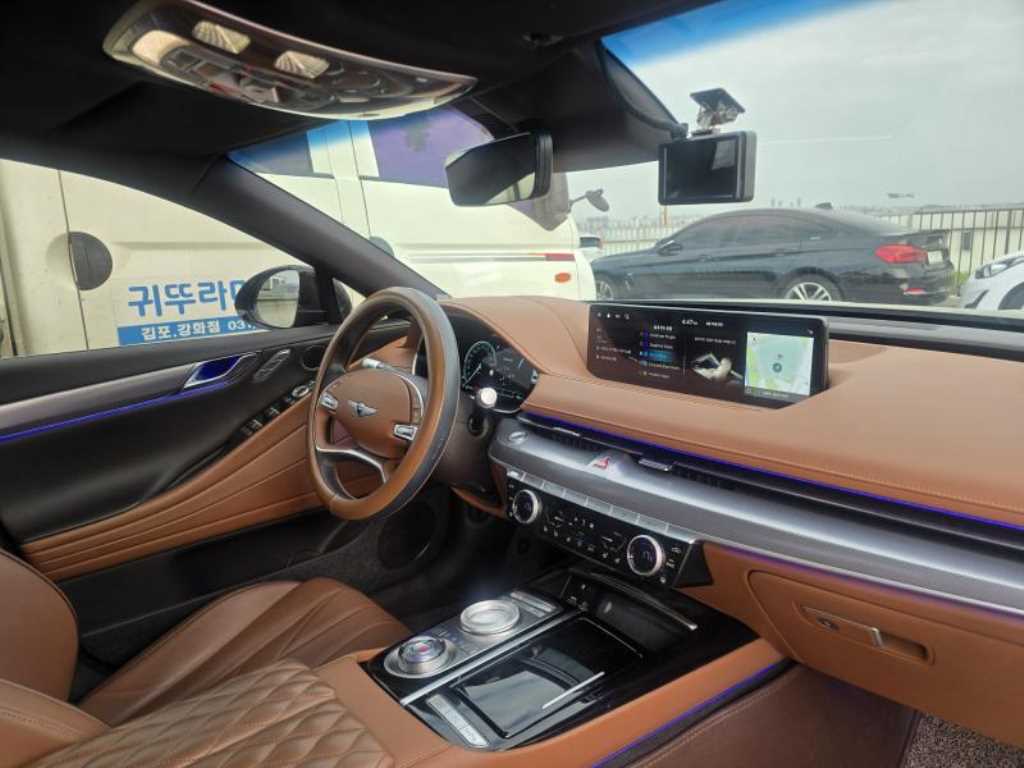 Genesis G80 - Vista 5