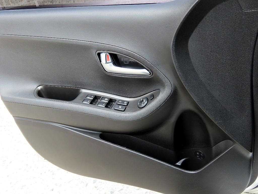 KIA Morning - Vista 11
