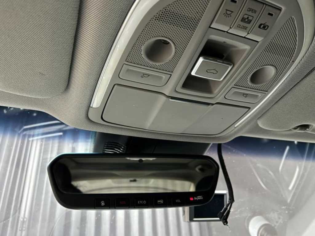 Genesis G80 - Vista 12