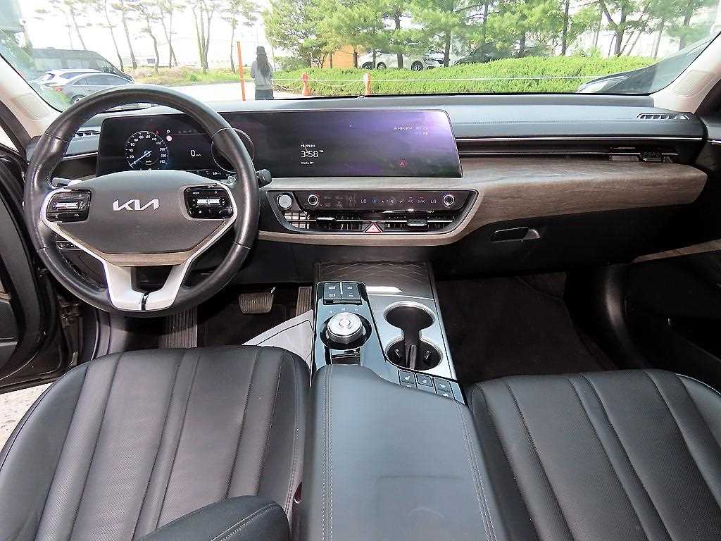 KIA K8 - Vista 7