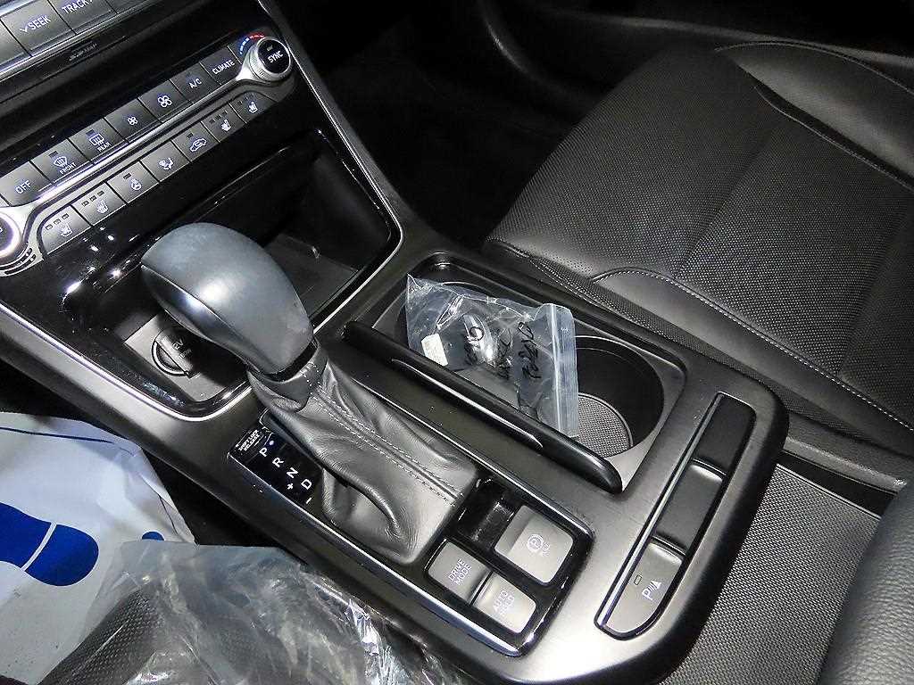 HYUNDAI Grandeur - Vista 12
