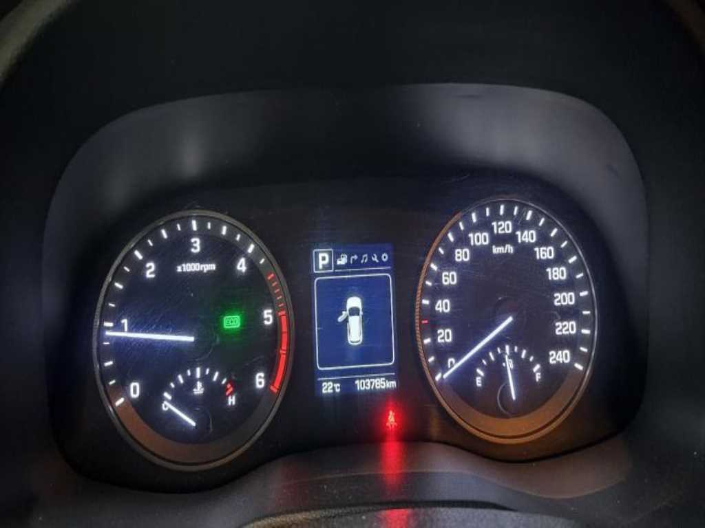 HYUNDAI Tucson - Vista 5