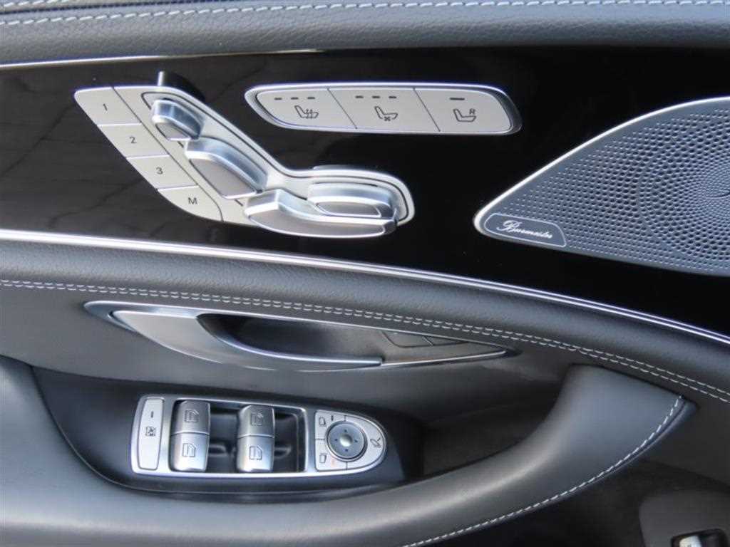 Mercedes Benz AMG GT - Vista 12